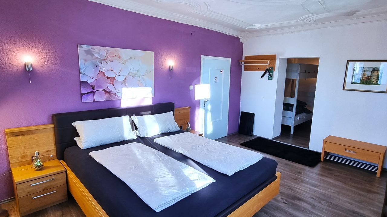 Familienzimmer Hauptraum Familienzimmer Hauptraum